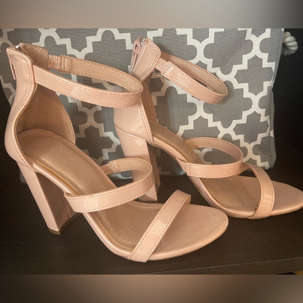 Size 7 heels